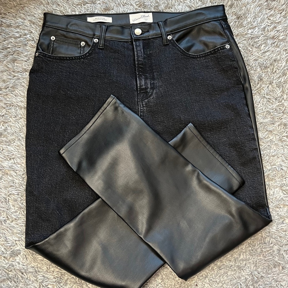 Universal Thread Black Mid Rise 80s Slim Faux Leather Jeans Size 12 FAIR TRADE